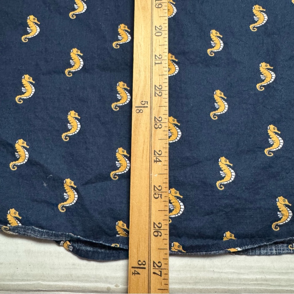 J. Crew Men's Seahorses All-Over Print Short Sleeve Button Up Shirt Size: Small - Picture 9 of 10